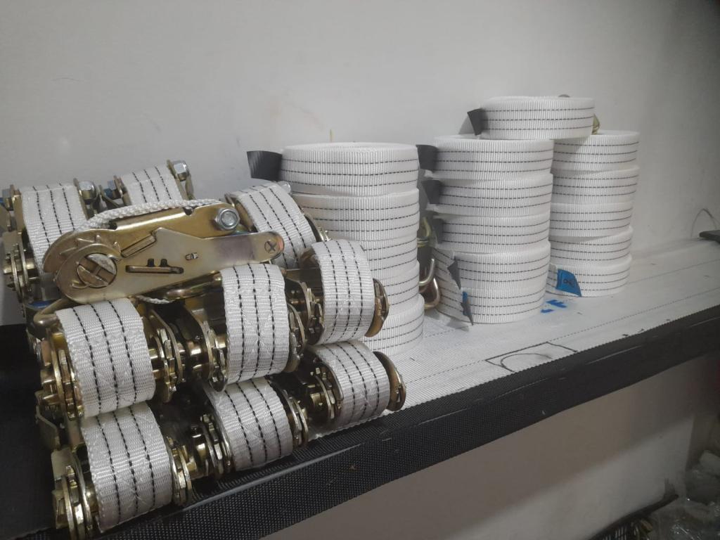 JL Munck e Guindaste Içamento de Pesos, transportes de Cargas Pesadas, descargas, Remoção e Montagem.